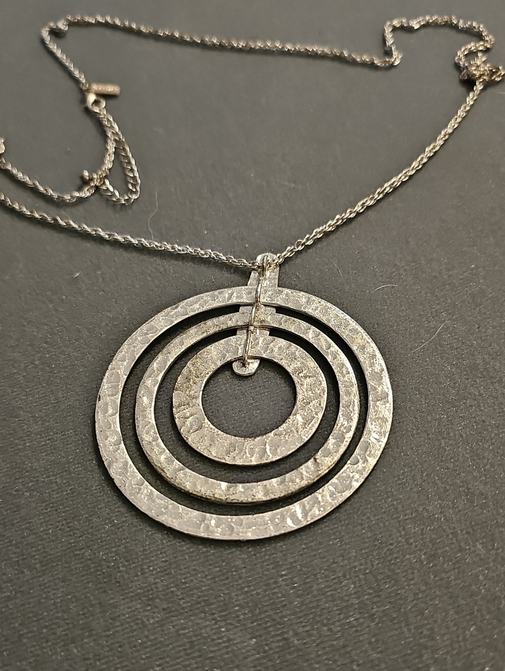 Canvas Hammered Concentric Circle Pendant Necklace Women Siz OS Silver Tone Boho